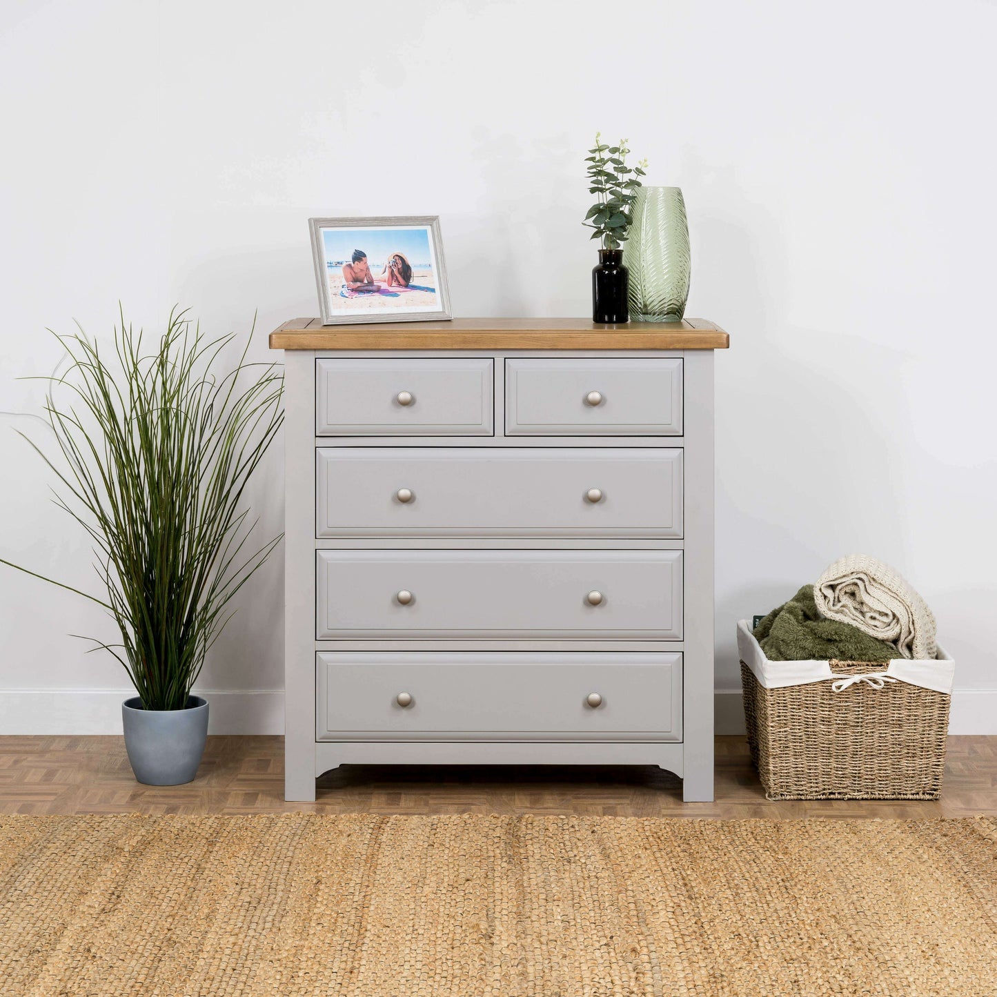 contemporary-oak-range---3-2-chest-of-drawers-1