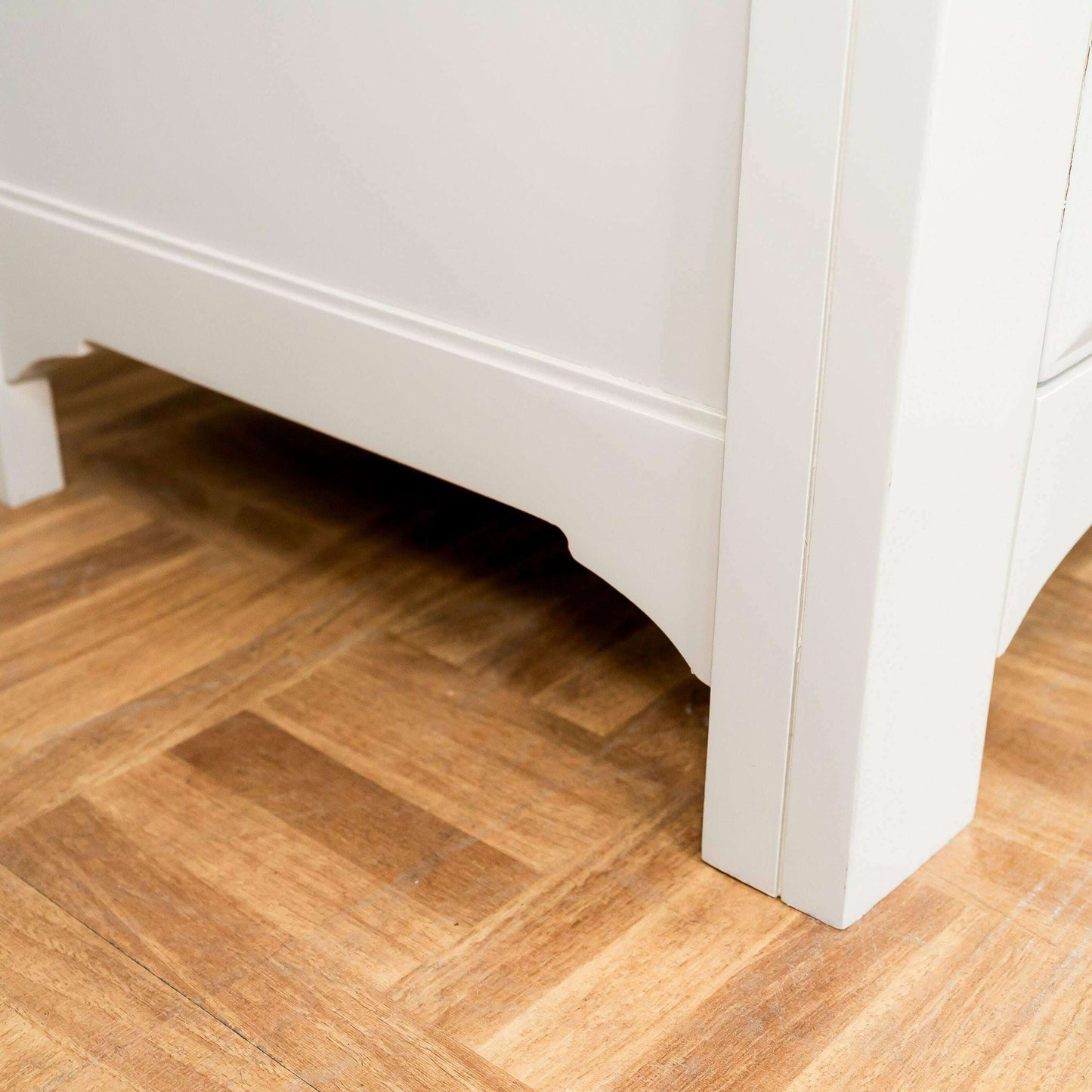 contemporary-oak-range---3-2-chest-of-drawers-11