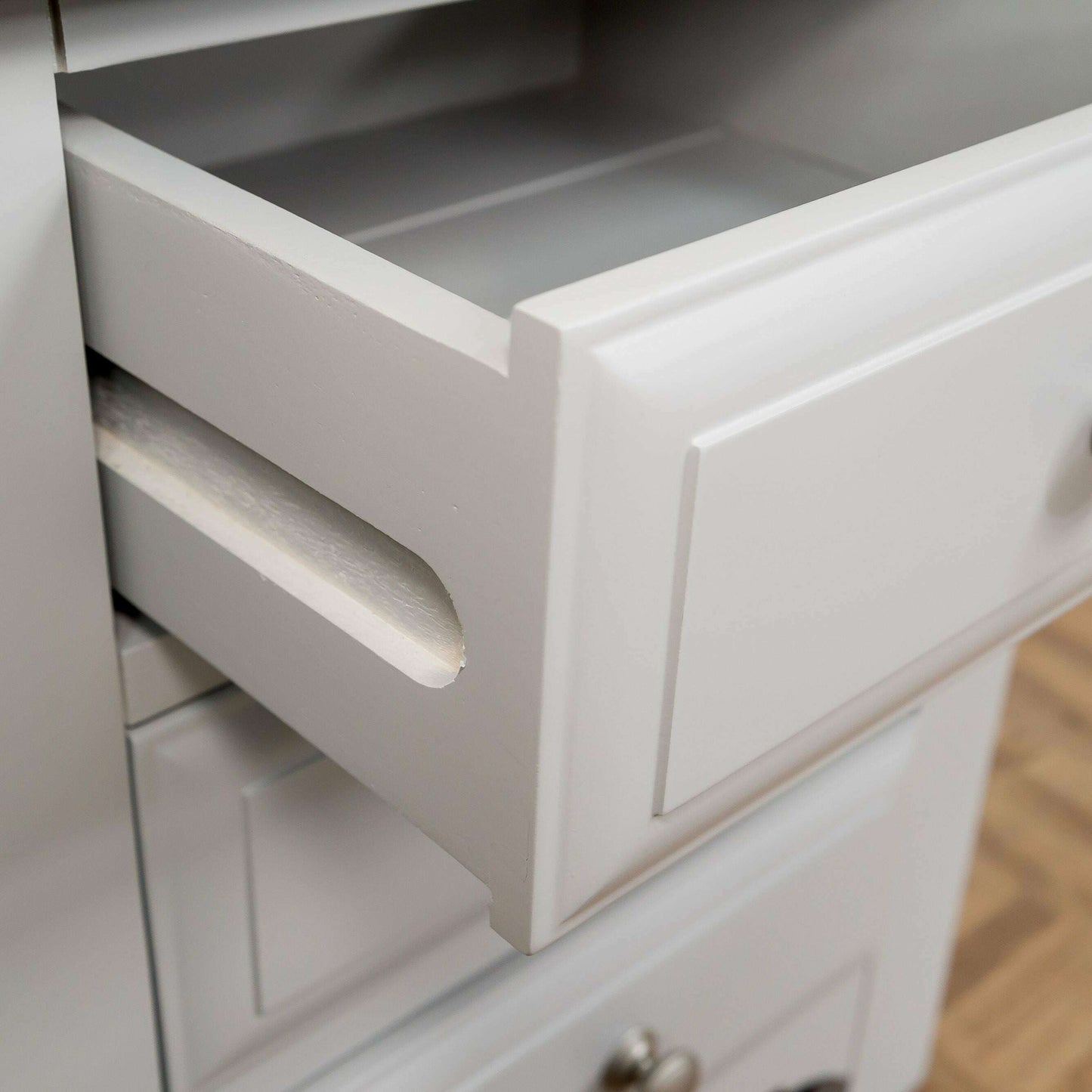 contemporary-oak-range---3-drawer-side-chest-6