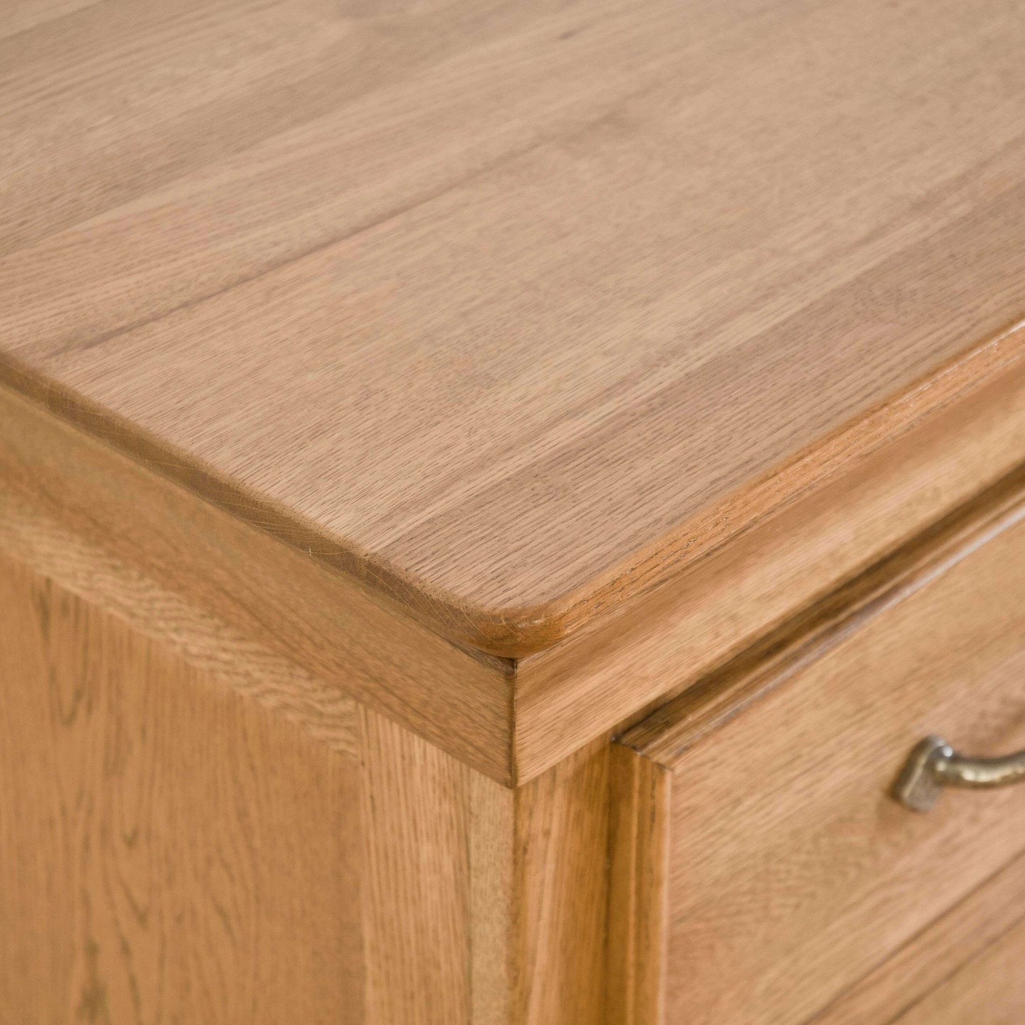 french-farmhouse-oak-range---3-2-chest-of-drawers-5