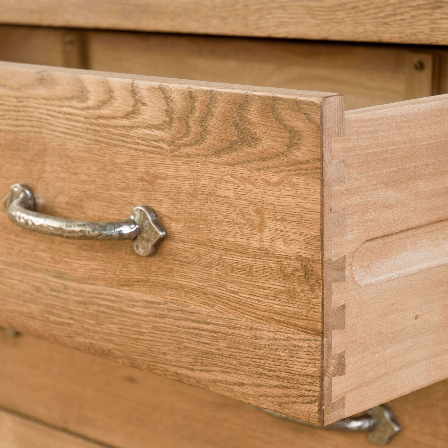 french-farmhouse-oak-range---3-2-chest-of-drawers-6