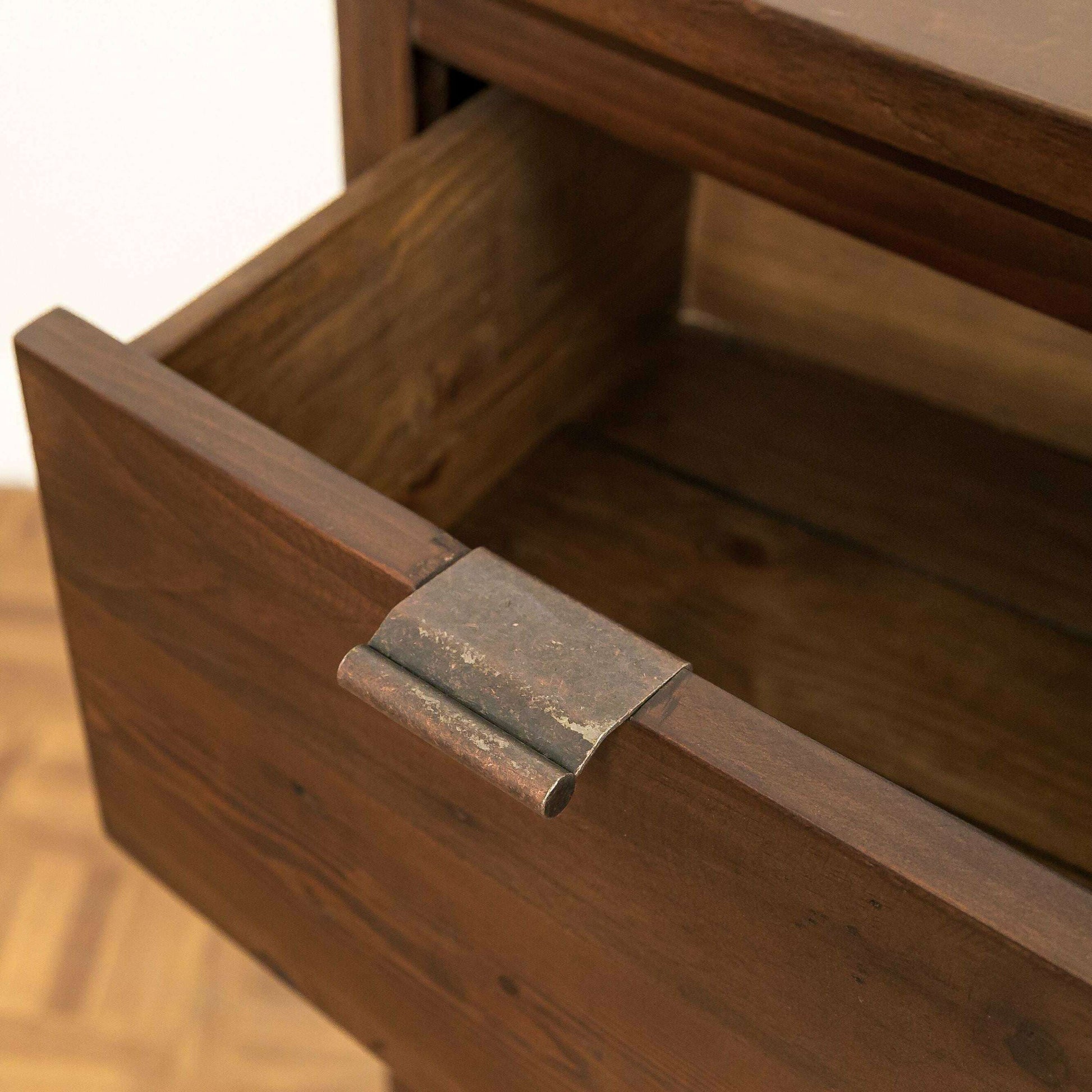 botanical-pine-range---3-3-wide-chest-of-drawers-10