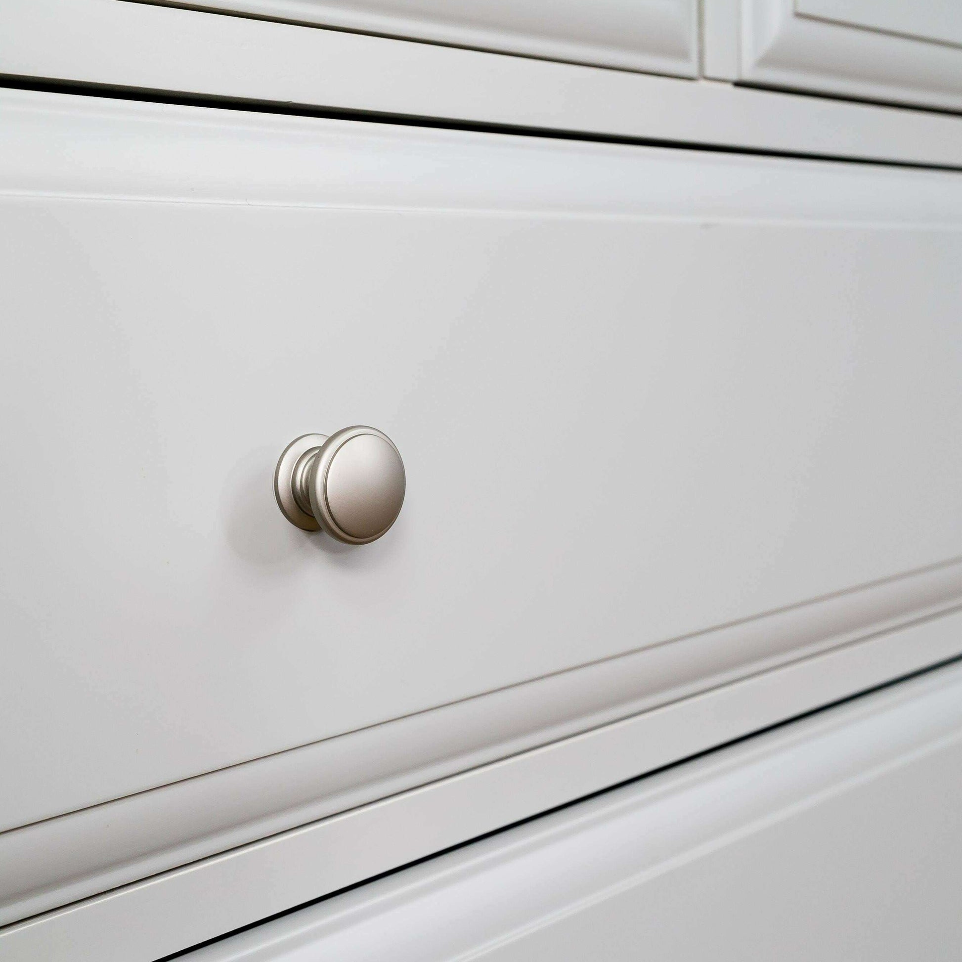contemporary-oak-range---3-2-chest-of-drawers-6