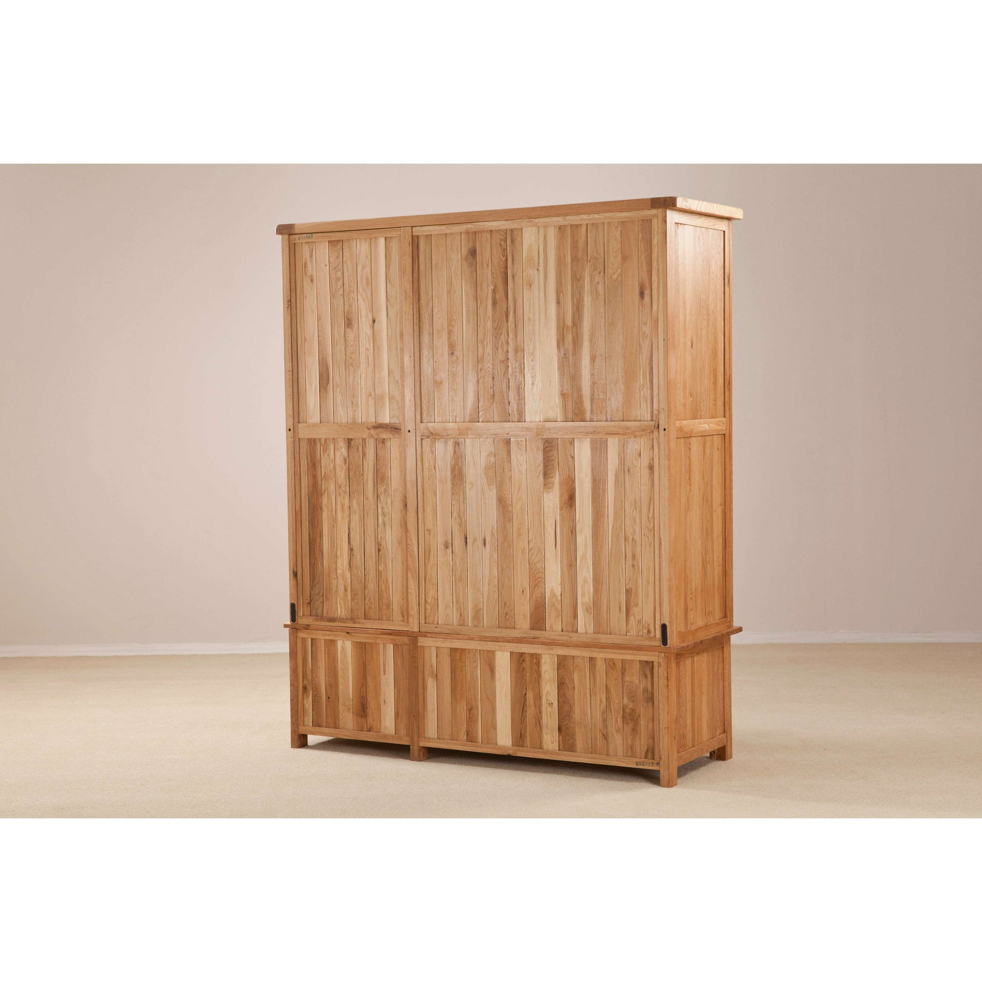 country-oak-range---triple-wardrobe-with-drawers-2