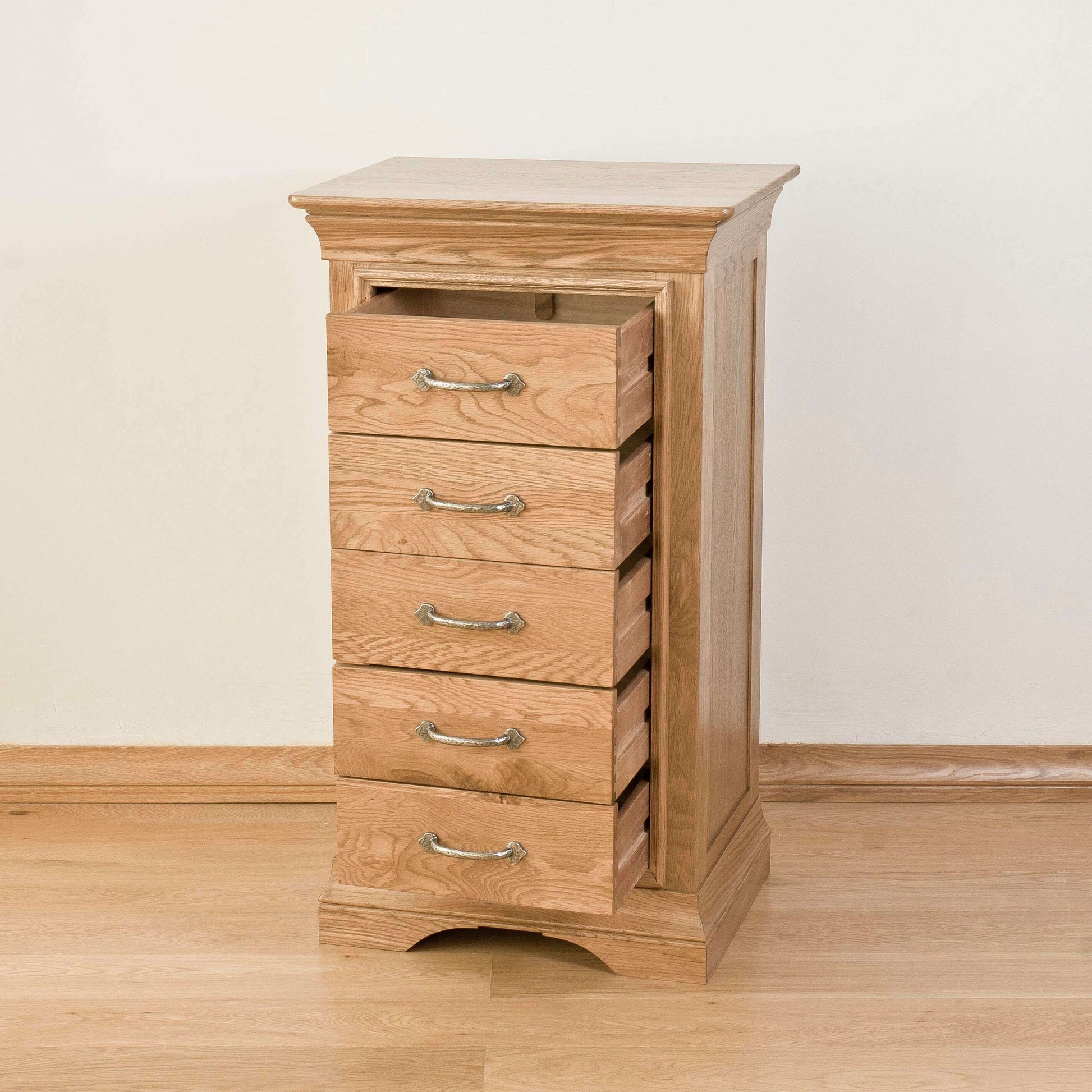 french-farmhouse-oak-range---5-drawer-wellington-chest-3