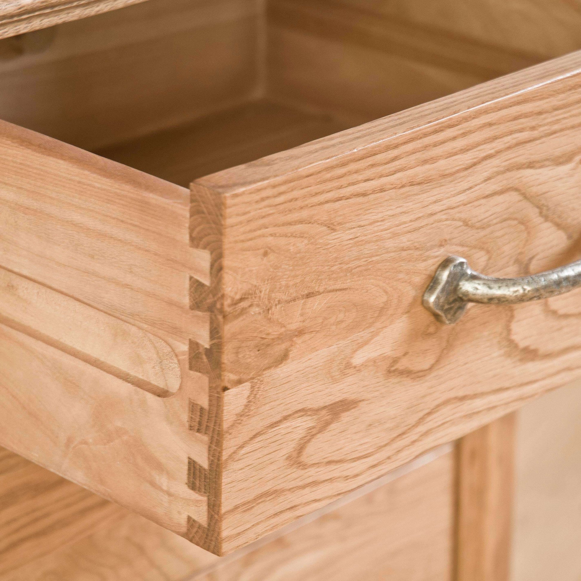 french-farmhouse-oak-range---5-drawer-wellington-chest-5