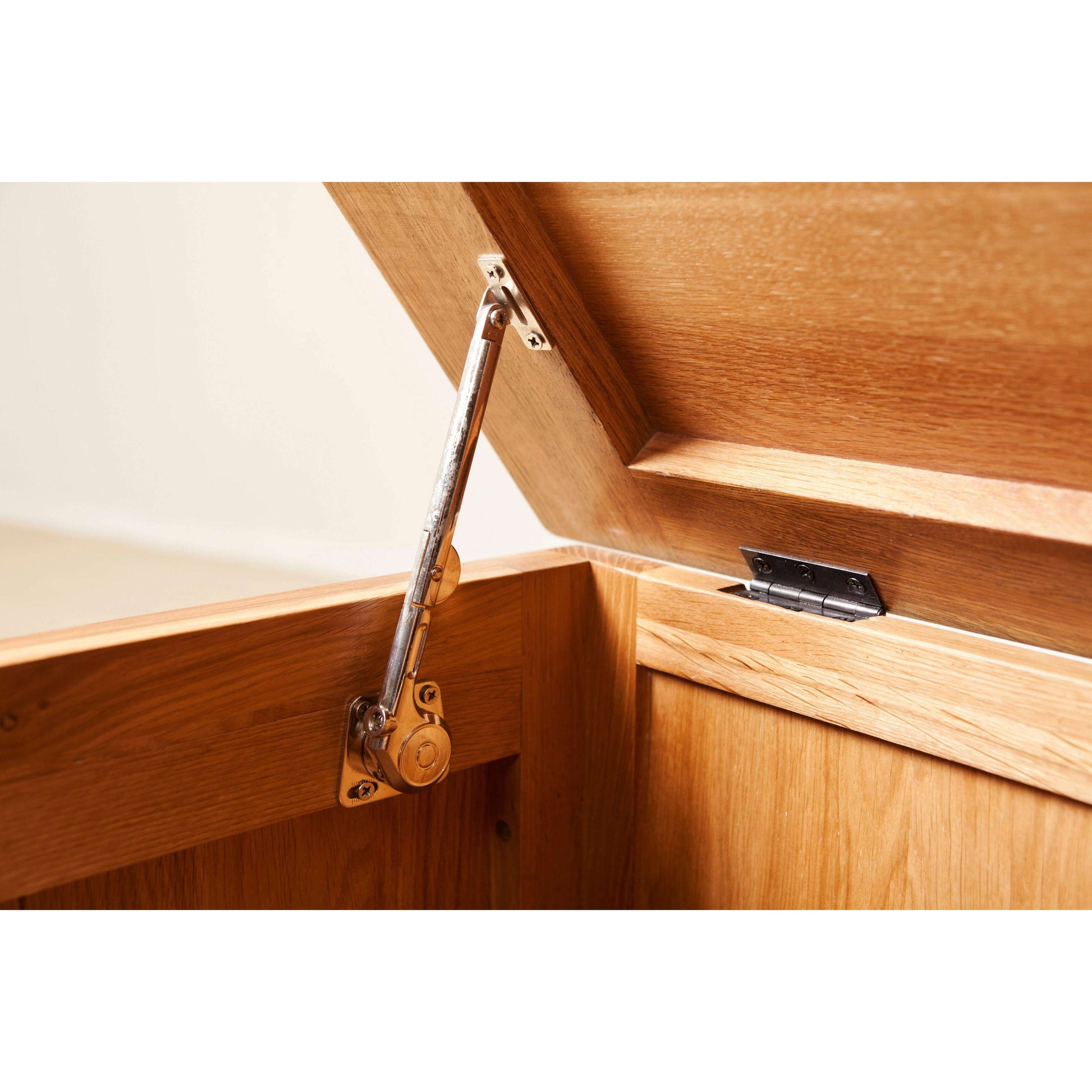 rustic-oak-range---large-storage-chest-7
