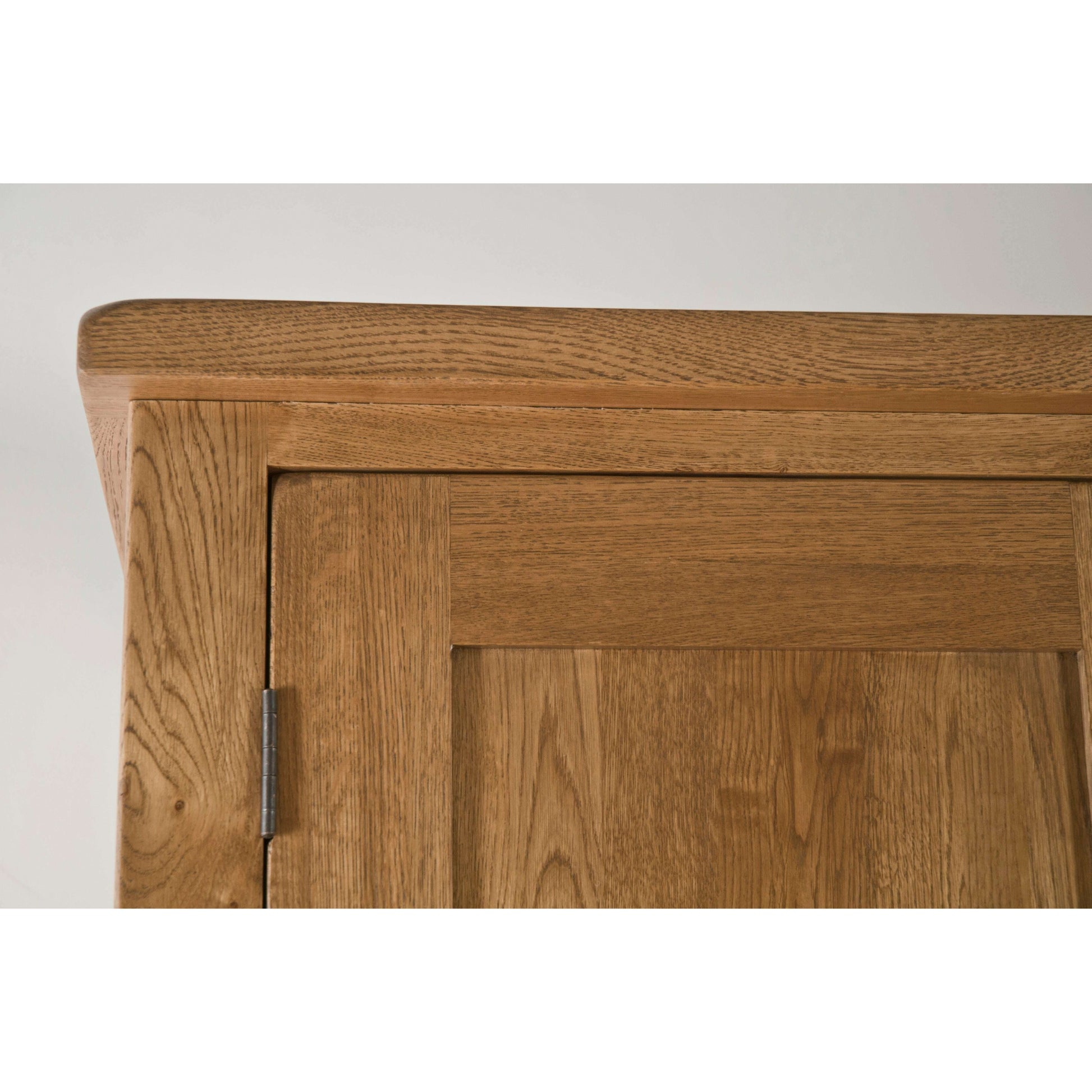 rustic-oak-range---triple-wardrobe-with-drawers-5